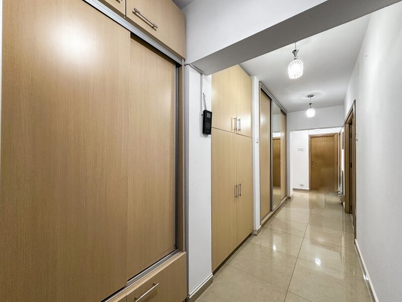 Decebal, apartament cu 3 camere mobilat si utilat modern